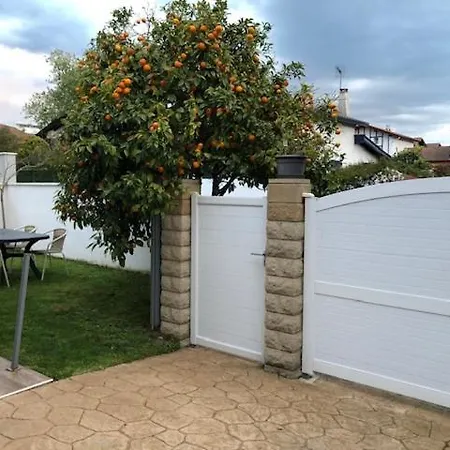 Les Hirondelles 2km De La Plage-jardin-wifi-parking-draps Et Serviettes Hendaye